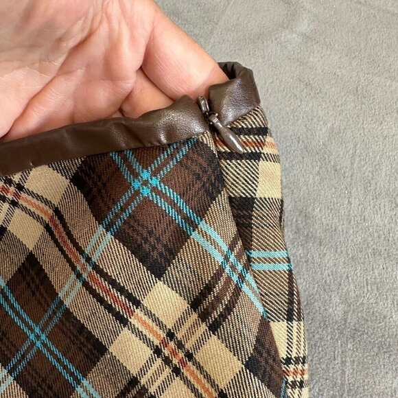 Academia Y2K Mixit Plaid Knee Length Skirt Sz 10 Brown - Picture 2 of 9